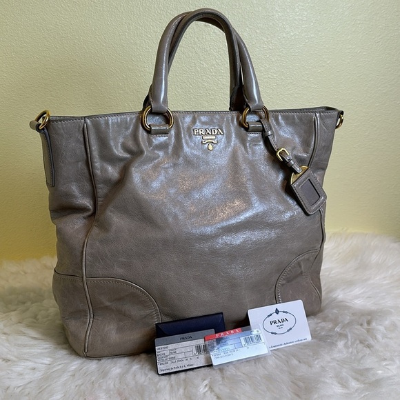 💯 Authentic Prada Gray Leather Tote Bag🍀 - Picture 3 of 13